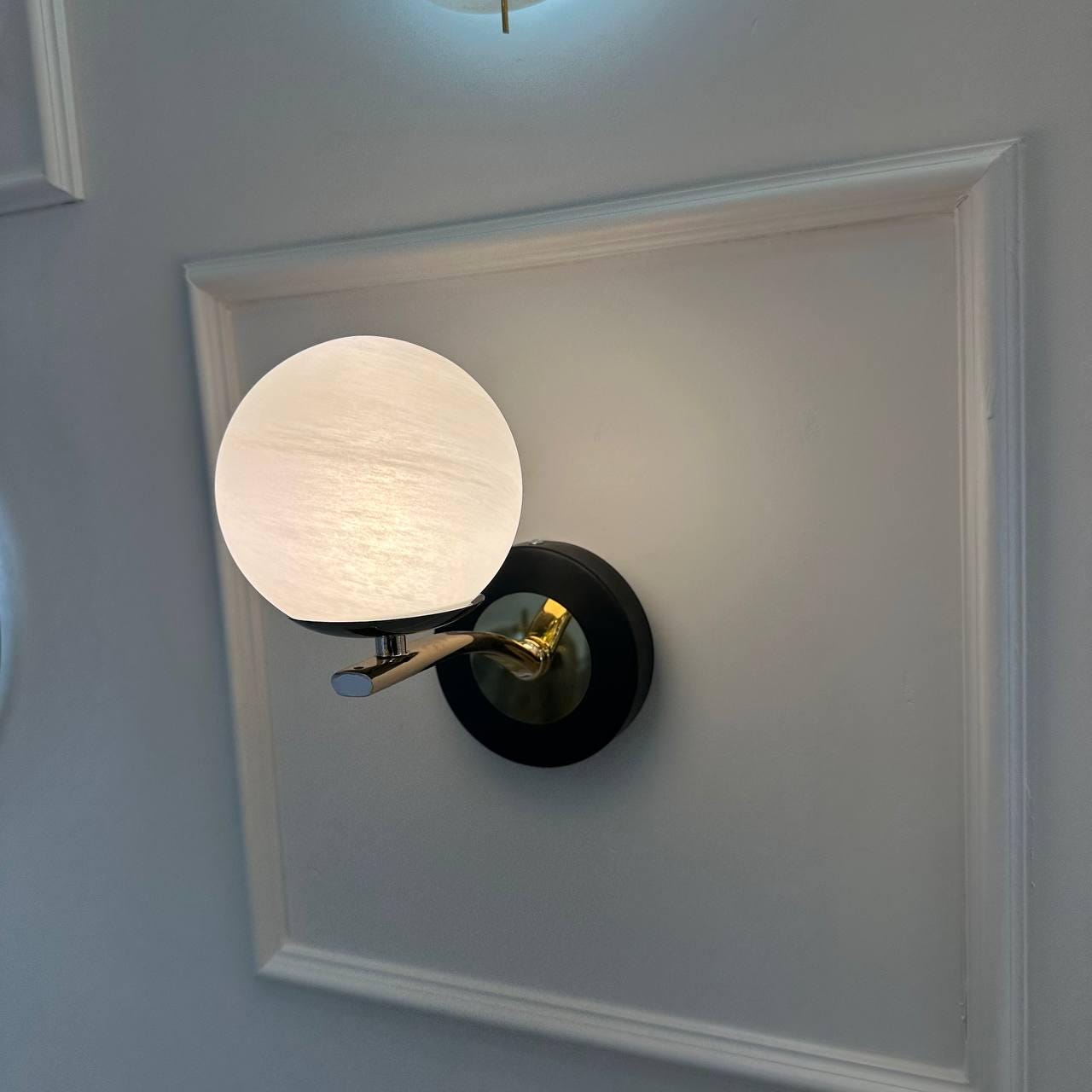 Modern Black and Brass Globe Wall Sconce, Integrated LED Wall Light for Bedroom, Hallway, Living Room, and Bedside