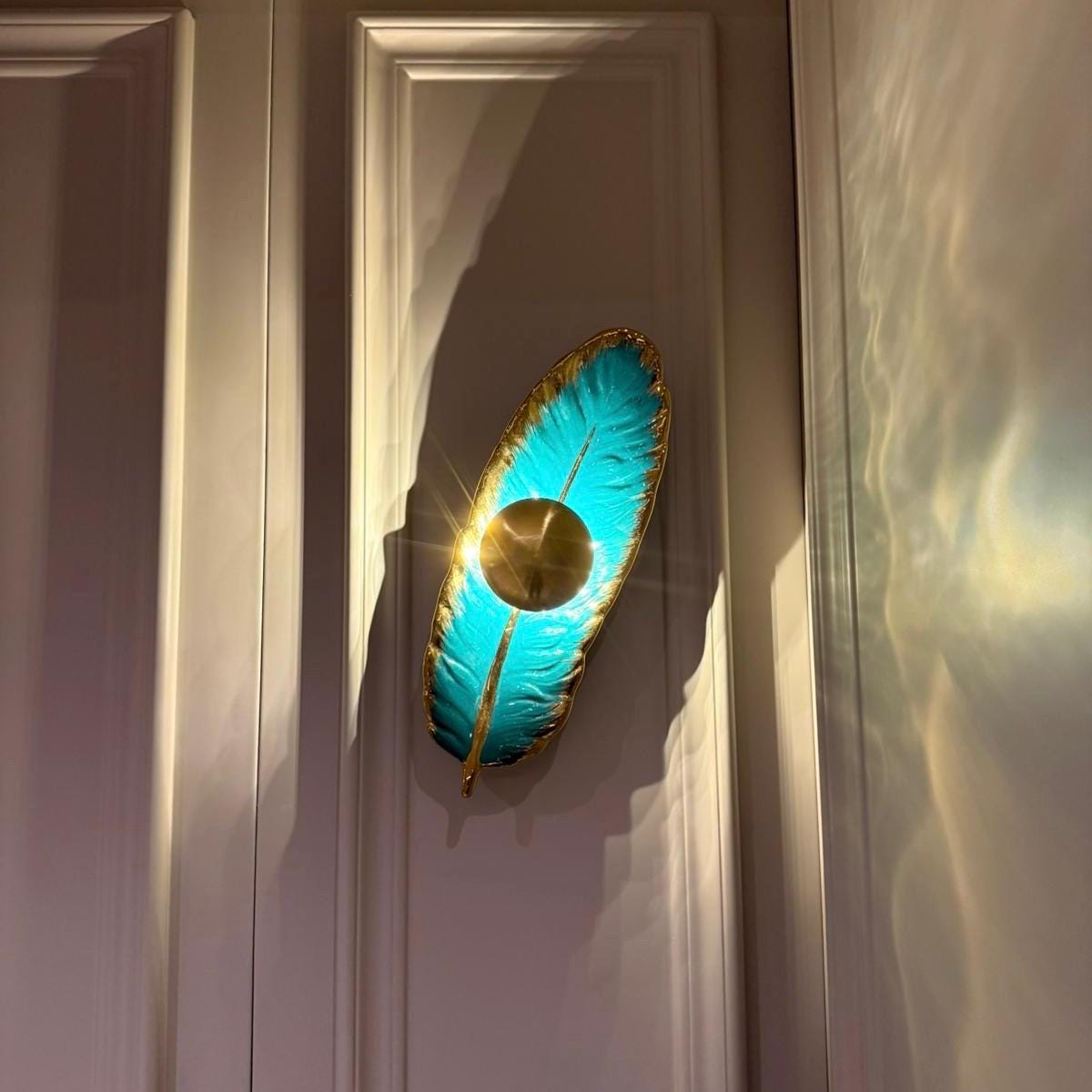 Gold Feather LED Wall Sconce, Decorative Botanical Wall Light for Bedroom, Hallway, Living Room, and Entryway
